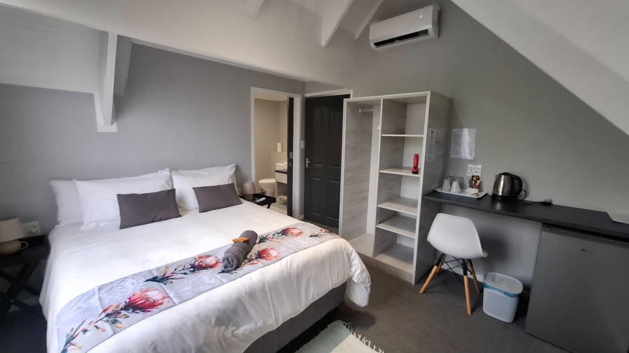 5 Bedroom Property for Sale in Blanco Western Cape